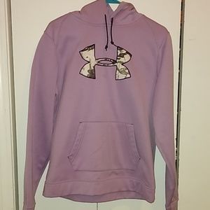 Under armour semi fitted hoodie